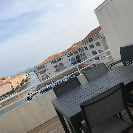 T2 vue mer Mezzanine les Quilles Sète Extérieur photo